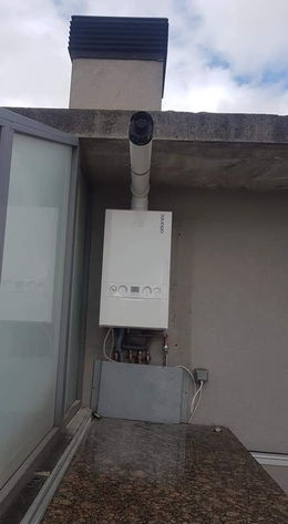 Trabajos de fontanería.