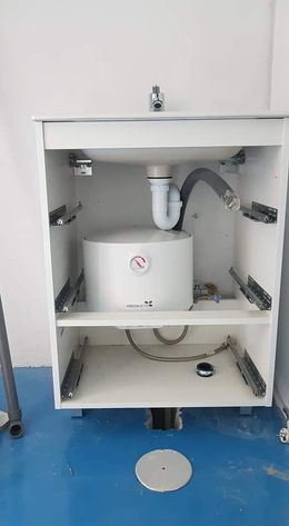 Trabajos de fontanería.